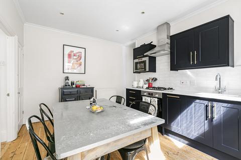 2 bedroom maisonette for sale, Beira Street, London, United Kingdom, SW12