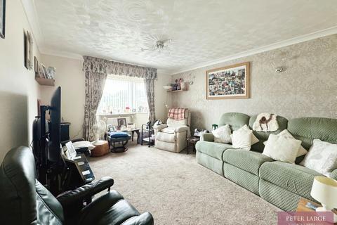 3 bedroom detached house for sale, Pen Yr Ardd, Off Lynton Walk, Rhyl, LL18 3RW