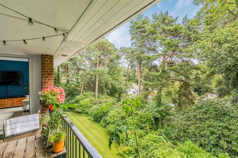 2 bedroom flat for sale, Benellen Avenue, Bournemouth