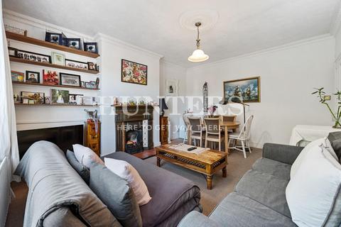 2 bedroom flat for sale, Chatsworth Road, London, NW2