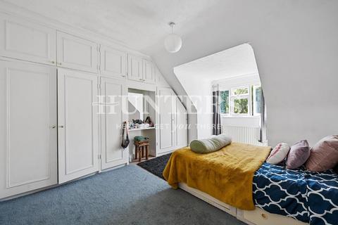 2 bedroom flat for sale, Chatsworth Road, London, NW2