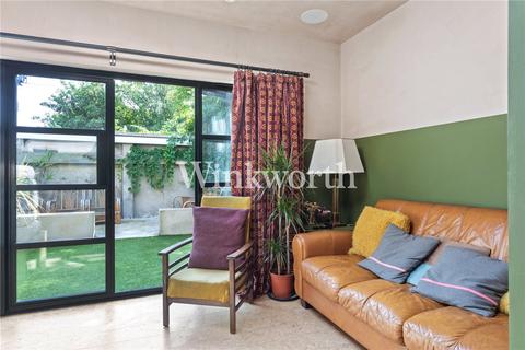 68 Newlyn Road, London, N17 6RX