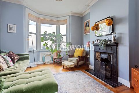 68 Newlyn Road, London, N17 6RX