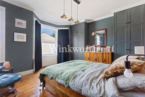 68 Newlyn Road, London, N17 6RX