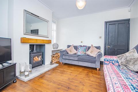 48 Heathfield Road, Uttoxeter, ST14 7JP