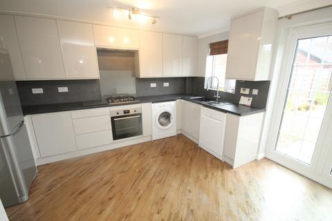 3 bedroom terraced house to rent, Marland Way, Stretford, M32 0NQ