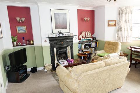 2 bedroom flat for sale, Lyndhurst Court, Bognor Regis