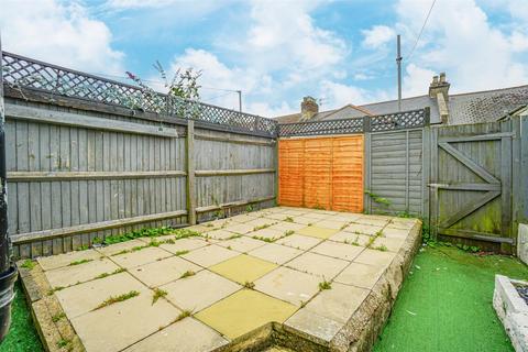 3 bedroom terraced house for sale, Winchelsea Road, Hastings