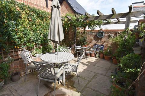 4 bedroom terraced house for sale, Leggetts Lane, Whitstable