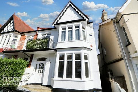 1 bedroom flat for sale, Grosvenor Road, Westcliff-On-Sea