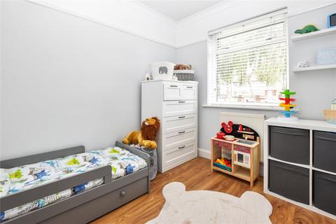 33 Russell Close, Bexleyheath, DA7 4HX