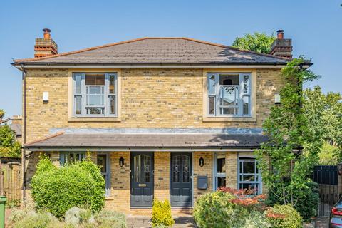 3 bedroom semi-detached house for sale, Ashby Road, Brockley