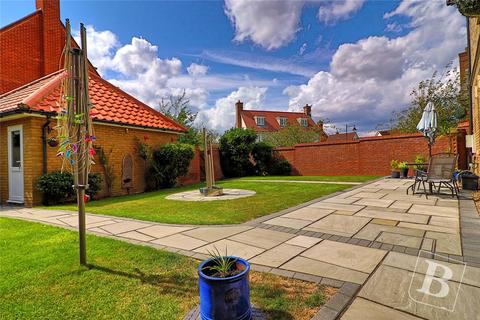 5 bedroom detached house for sale, Standen Avenue, South Woodham Ferrers, Chelmsford, Essex, CM3