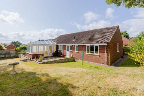 3 bedroom detached bungalow for sale, Monks Close, Crediton, EX17