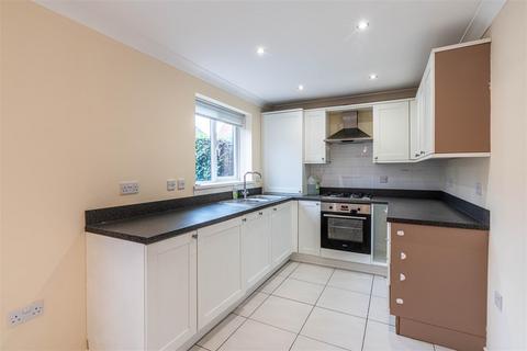 3 bedroom detached house to rent, Prendwick Avenue, Great Park, NE13