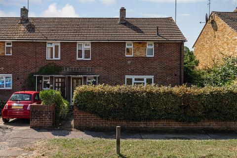 3 bedroom end of terrace house for sale, New Causeway, Reigate