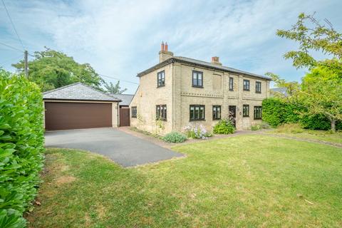 4 bedroom detached house for sale, Ducks Lane, Newmarket CB8