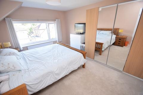 119 Avondale Road, Shipley, BD18 4QZ