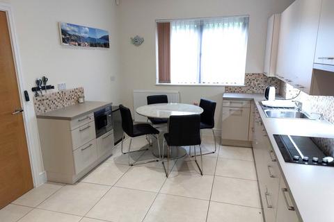 Apartment 2, Singleton Point, 28 Singleton Road, Salford, M7 4NN