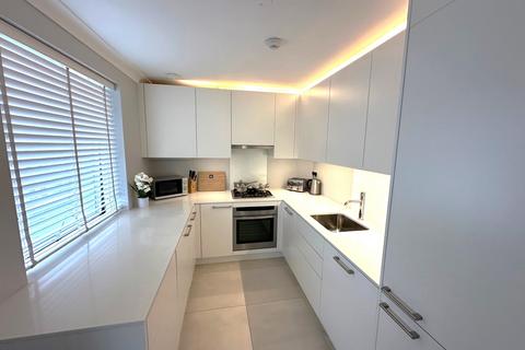 2 bedroom flat to rent, Fulham Road, South Kensington, SW3