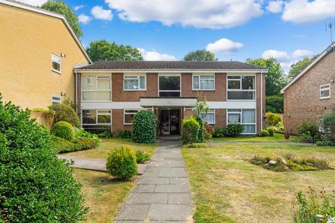 Flat 6, 19 Brambledown Road, Wallington, SM6 0TH