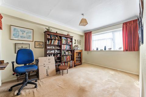 Flat 6, 19 Brambledown Road, Wallington, SM6 0TH