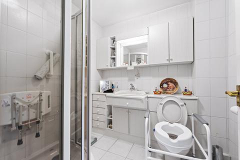 Flat 6, 19 Brambledown Road, Wallington, SM6 0TH