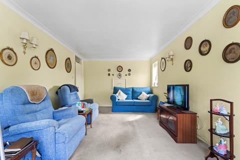 Flat 6, 19 Brambledown Road, Wallington, SM6 0TH