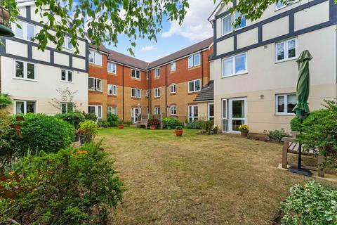 2 bedroom flat for sale, Brambledown Road, South Wallington