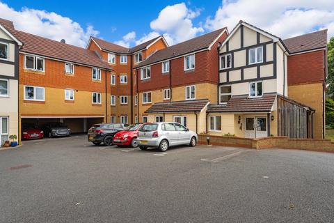 2 bedroom flat for sale, Brambledown Road, South Wallington