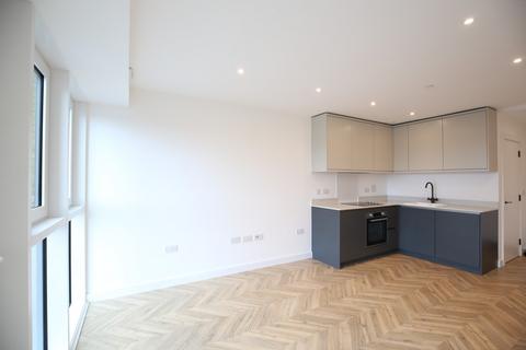 Studio to rent, Wheatfield Way, Kingston Upon Thames KT1