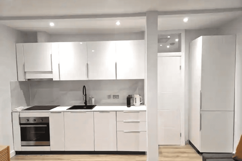 2 bedroom apartment to rent, Blackhorse Lane, London, E17