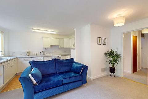 1 bedroom flat for sale, Lawns Hall Close, Adel, Leeds, West Yorkshire