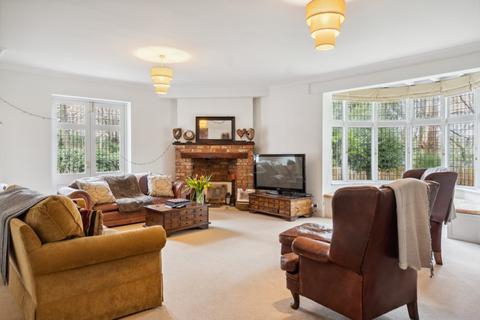 5 bedroom detached house for sale, North Park, Gerrards Cross, Buckinghamshire, SL9