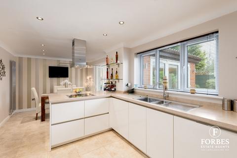 10 Bellflower Close, Leyland, PR25 5RF