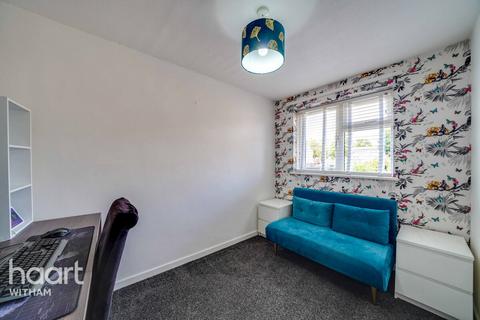 12 Chestnut Walk, Witham, CM8 2PR