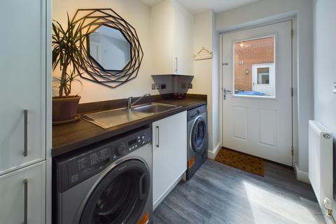2 Ashmount Close, Loughborough, LE11 2BJ