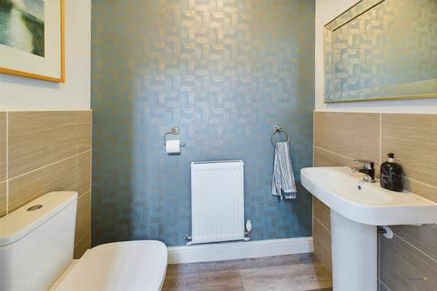 2 Ashmount Close, Loughborough, LE11 2BJ