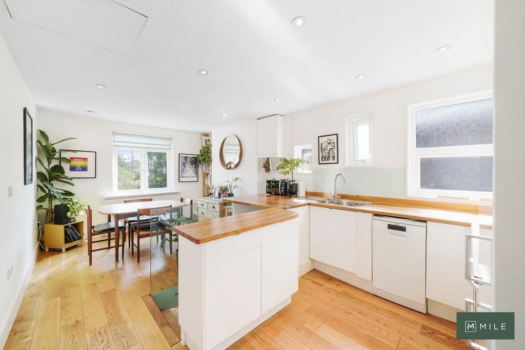 180 Roundwood Road - 9 Myt1lc8c Gaq E8 AZH0 K4