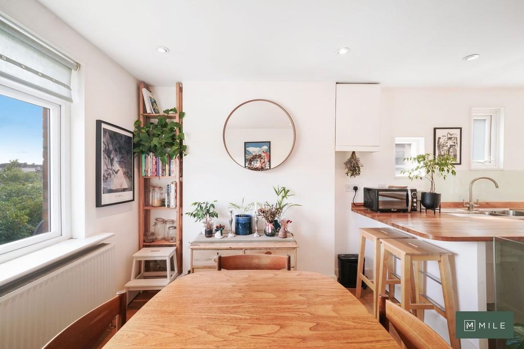 180 Roundwood Road - w Ebp W6 I1o5 Ba R62 Fb HFK