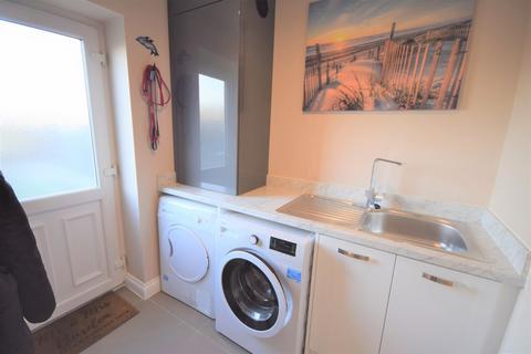 35 Blakewood Drive, Blaxton, Doncaster, DN9 3GX