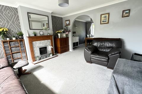 3 bedroom semi-detached house for sale, Glebe Drive, Brackley