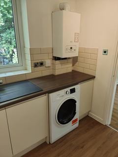 2 bedroom apartment to rent, Woodbourne Road, Flat 7 Woodbourne Road