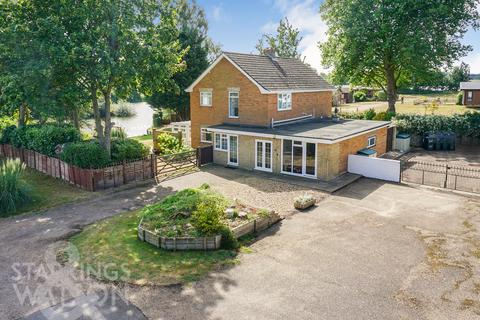 4 bedroom detached house for sale, Waveney Valley Lakes, Wortwell, Harleston