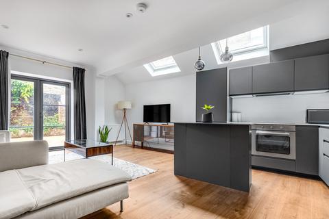 2 bedroom apartment for sale, Brook Drive, Elephant & Castle, SE11