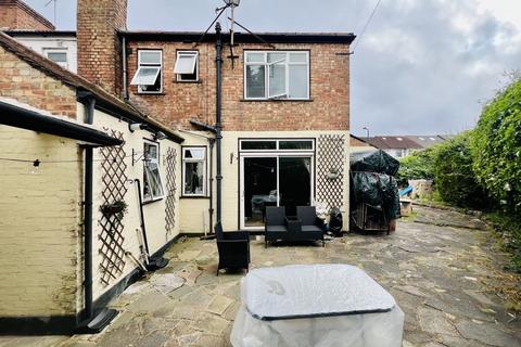 3 bedroom end of terrace house for sale, District Road, Wembley