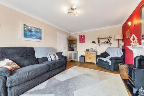 57 Ashton Close, Needingworth, St Ives, PE27 4UA