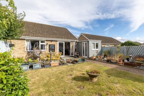 57 Ashton Close, Needingworth, St Ives, PE27 4UA