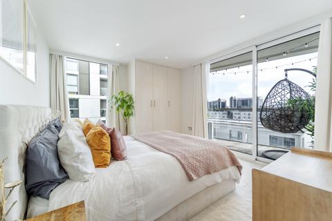 3 bedroom flat for sale, Denison House, 20 Lanterns Way, London