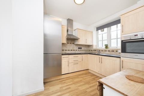 3 bedroom flat to rent, Adelaide Road, Chalk Farm, London